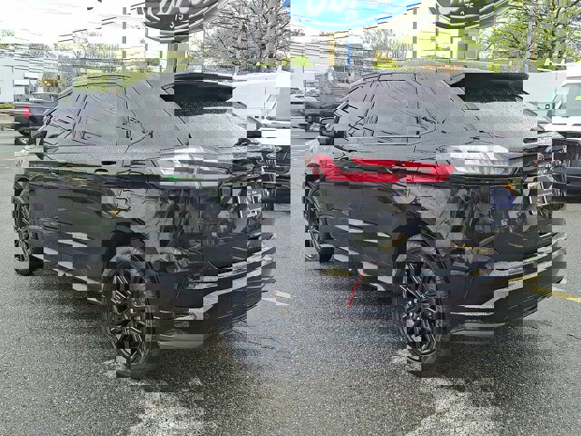 Certified 2022 Ford Edge ST-Line AWD/4WD image 2