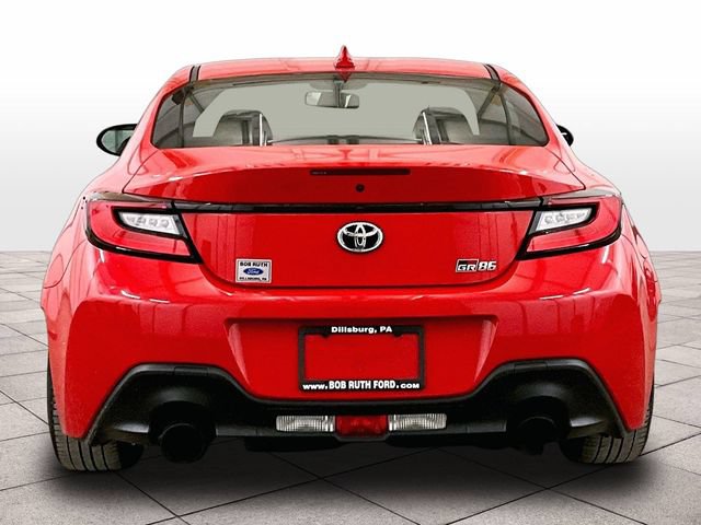 Used 2023 Toyota GR86 w/ ALL Weather Mat Package (TMS) RWD image 4