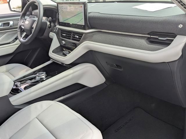Certified 2025 Ford Explorer Platinum w/ Ultimate Package image 30