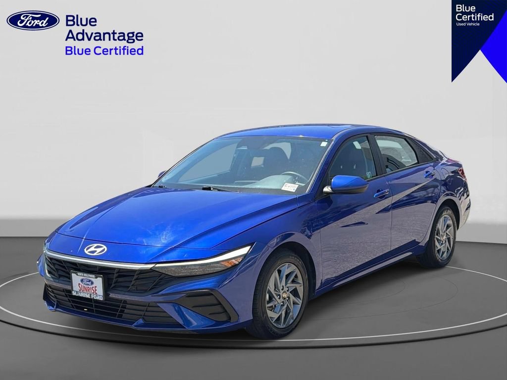 Used 2024 Hyundai Elantra SEL FWD image 1