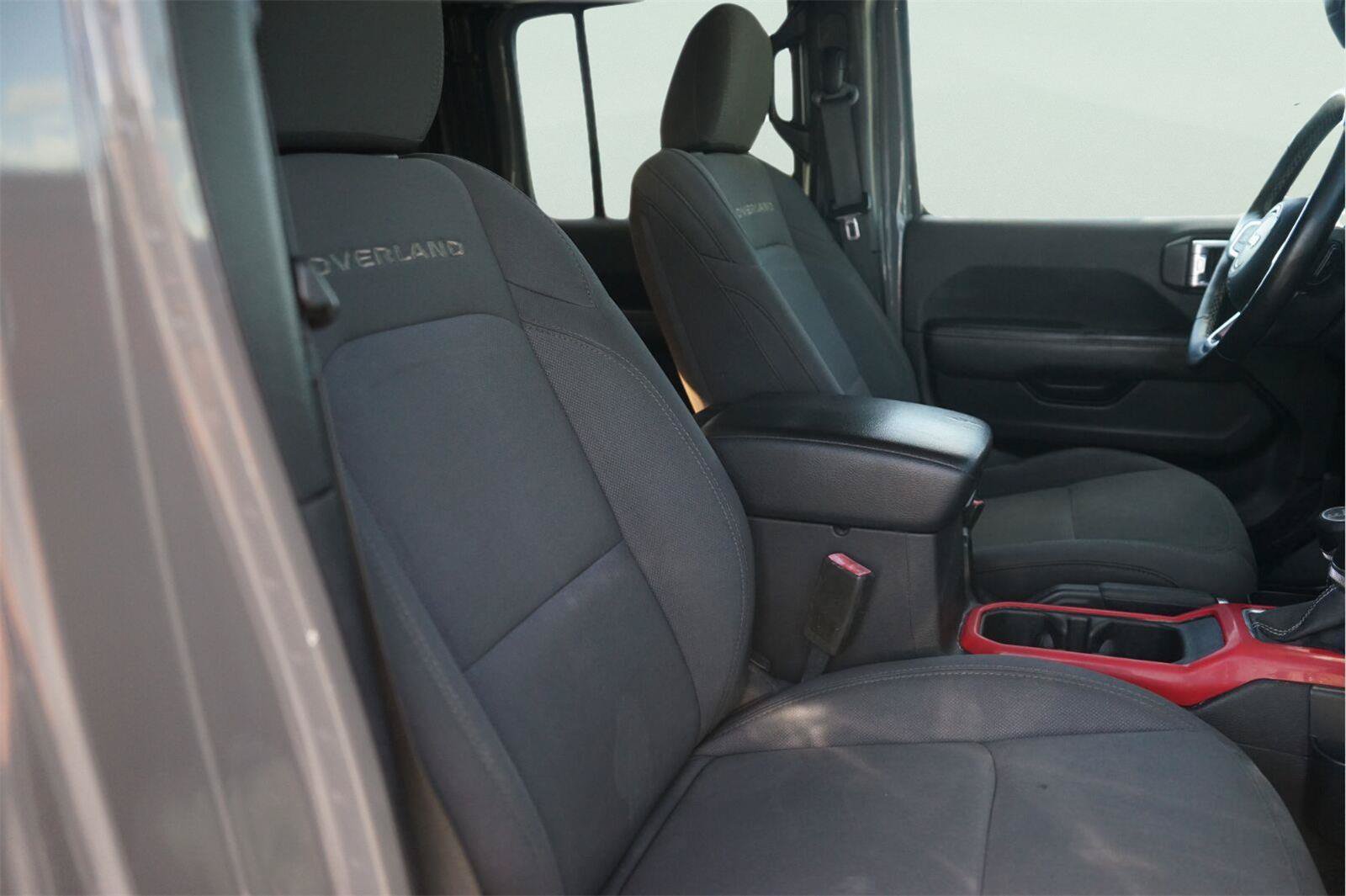 Used 2020 Jeep Gladiator Overland AWD/4WD image 19