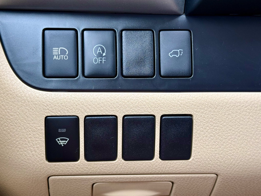 Used 2019 Toyota Highlander XLE AWD/4WD image 30