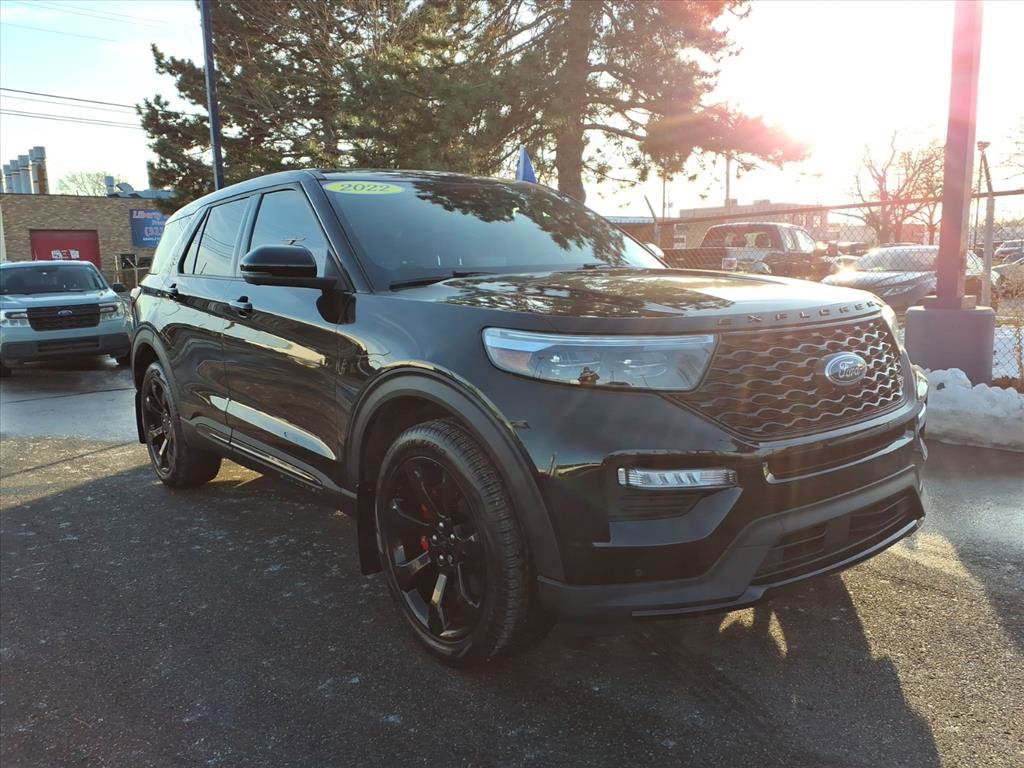 Certified 2022 Ford Explorer ST w/ Equipment Group 401A image 3