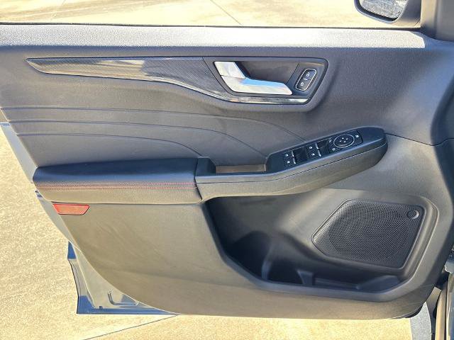 Certified 2025 Ford Escape ST-Line Elite image 15