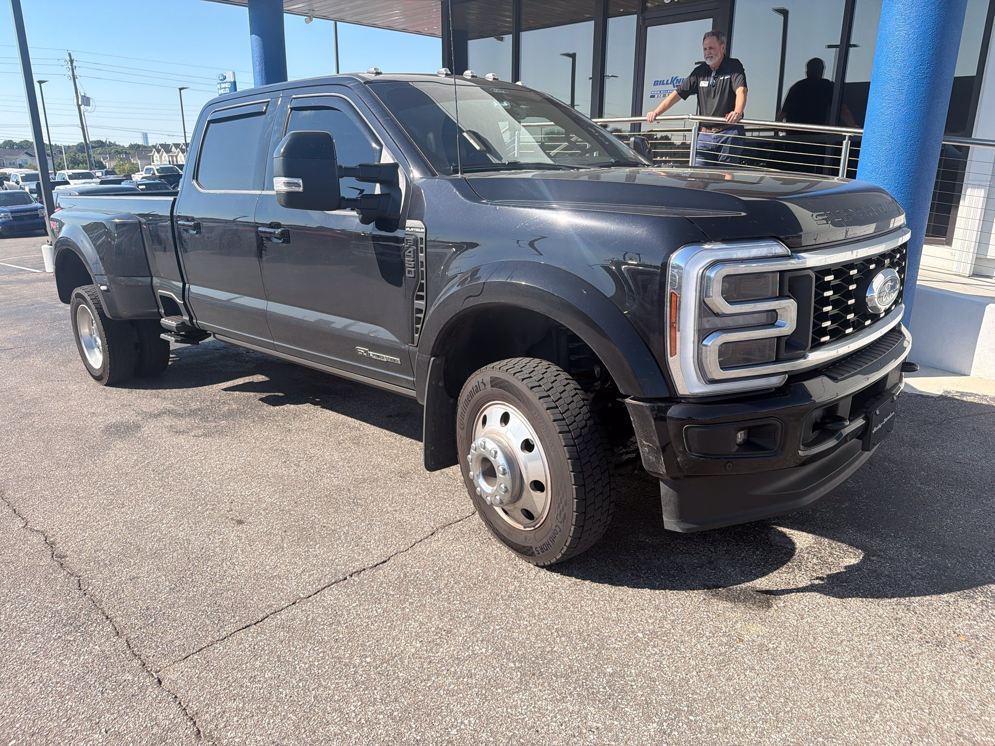 Certified 2025 Ford F450 Platinum w/ FX4 Off-Road Package AWD/4WD image 4