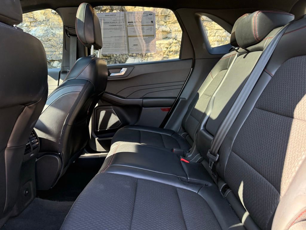 Certified 2023 Ford Escape ST-Line Select w/ Tech Pack #2 image 11