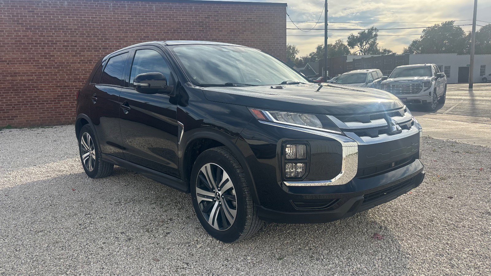 Used 2024 Mitsubishi Outlander Sport SE