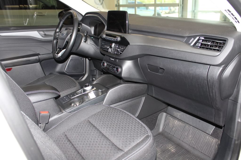 Certified 2024 Ford Escape Active AWD/4WD image 54