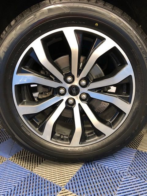 Certified 2022 Ford Explorer ST-Line w/ Class IV Trailer Tow Package image 12