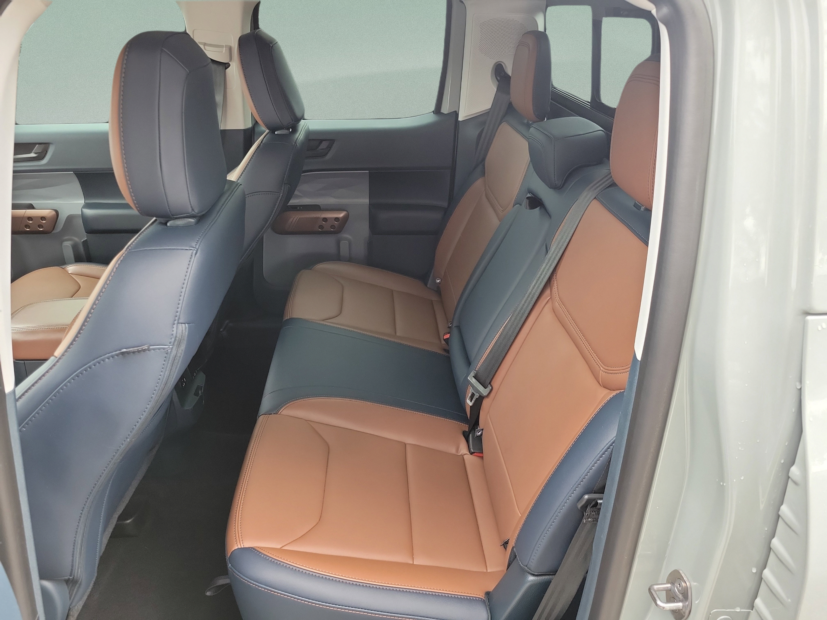 Certified 2024 Ford Maverick Lariat FWD image 13