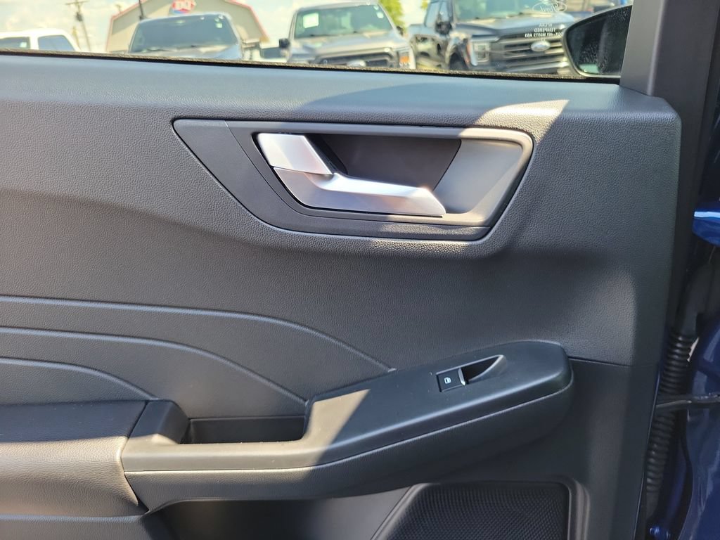 Certified 2023 Ford Escape ST-Line w/ Tech Pack #1 FWD image 15