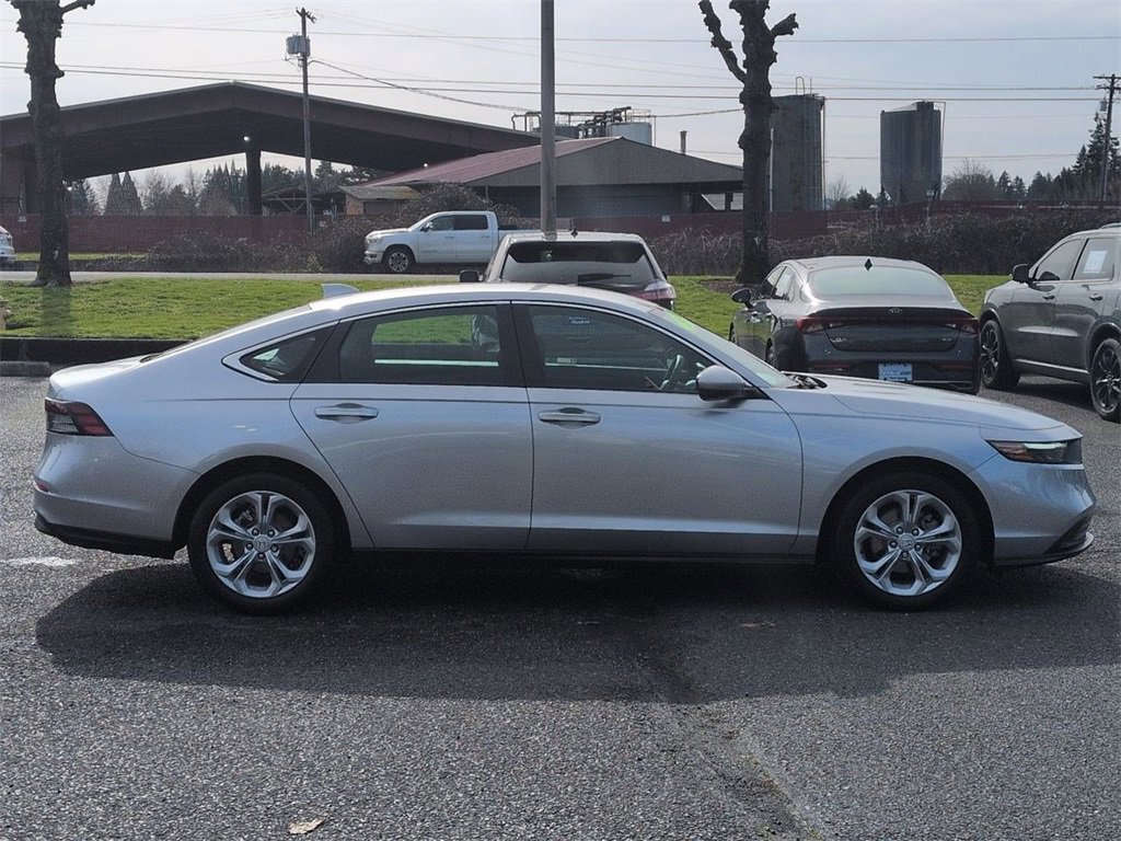 Used 2024 Honda Accord LX image 6