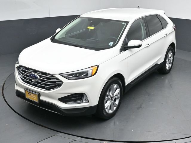 Certified 2023 Ford Edge Titanium w/ Equipment Group 301A image 4