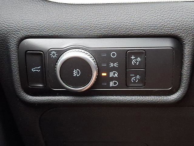 Certified 2023 Ford Explorer XLT w/ Equipment Group 202A AWD/4WD image 23