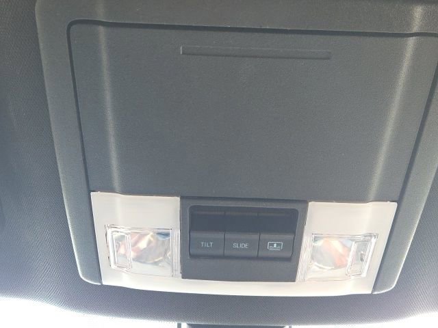 Certified 2019 Ford Explorer XLT w/ Equipment Group 202A image 29