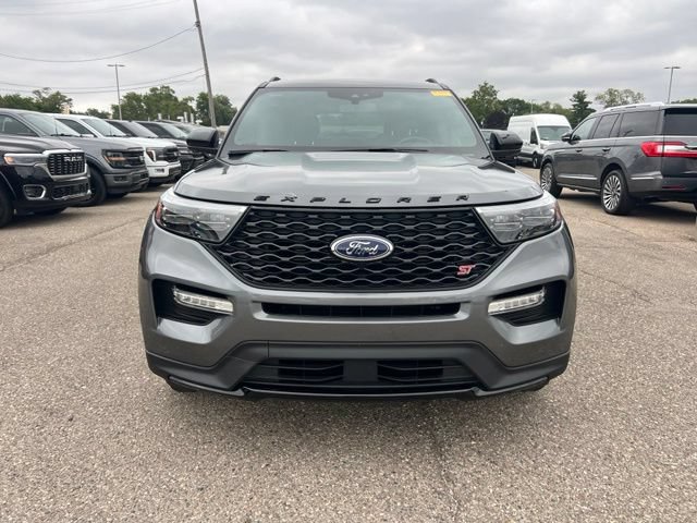 Certified 2023 Ford Explorer ST AWD/4WD image 2