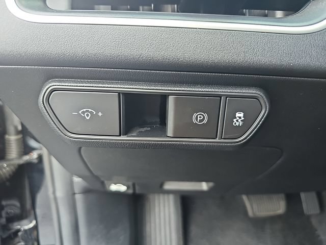 Used 2025 Kia K4 FWD image 29
