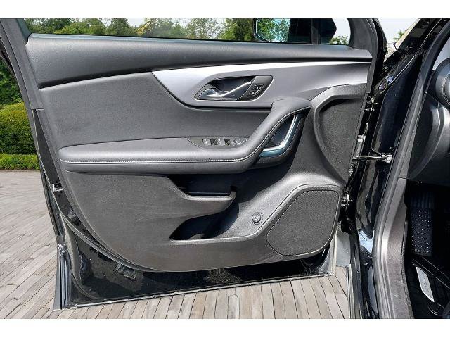 Used 2024 Chevrolet Blazer LT w/ Convenience Package FWD image 18
