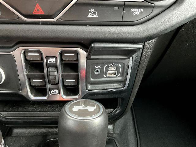 Used 2024 Jeep Wrangler Unlimited Sahara AWD/4WD image 18
