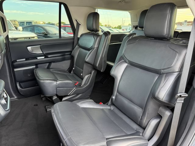 Certified 2025 Ford Expedition Platinum AWD/4WD image 16