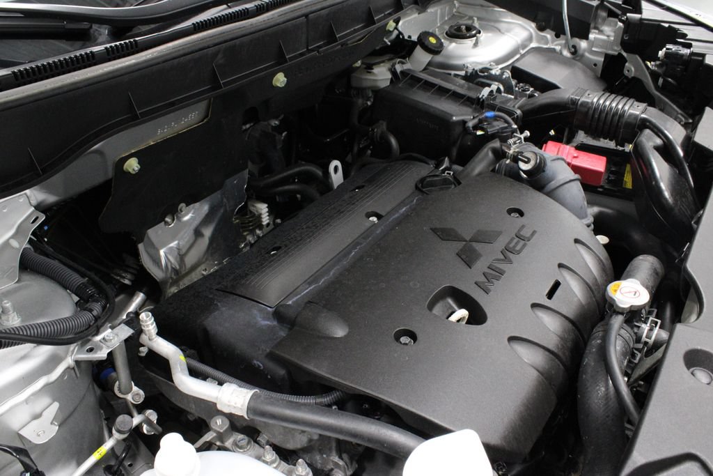 Used 2024 Mitsubishi Outlander Sport ES AWD/4WD image 14