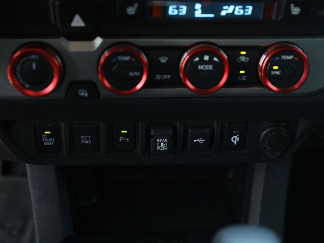 Used 2023 Toyota Tacoma Limited AWD/4WD image 36