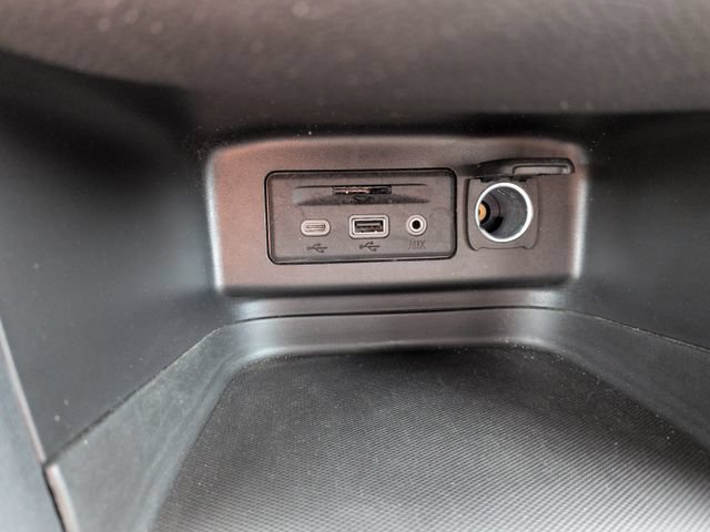 Used 2023 Chevrolet Equinox RS FWD image 42