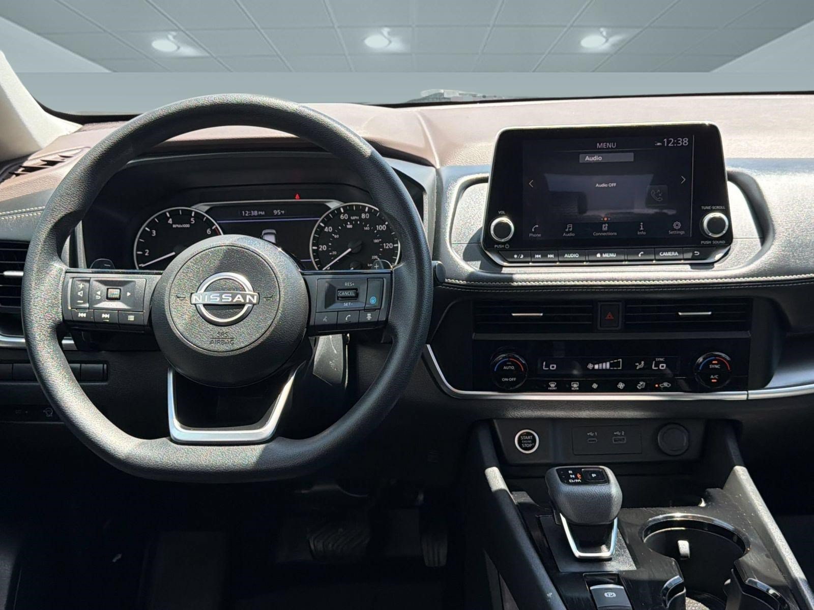 Used 2023 Nissan Rogue SV FWD image 28