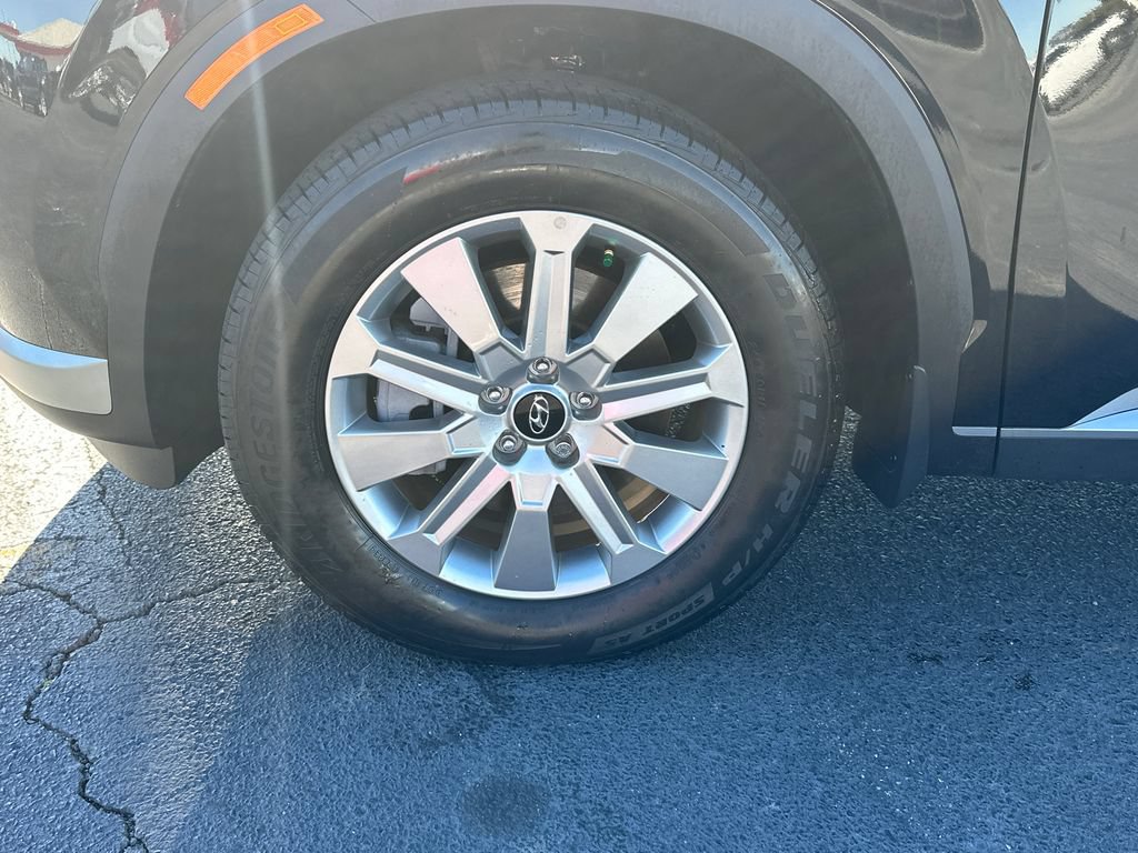 Used 2025 Hyundai Palisade SE FWD image 11