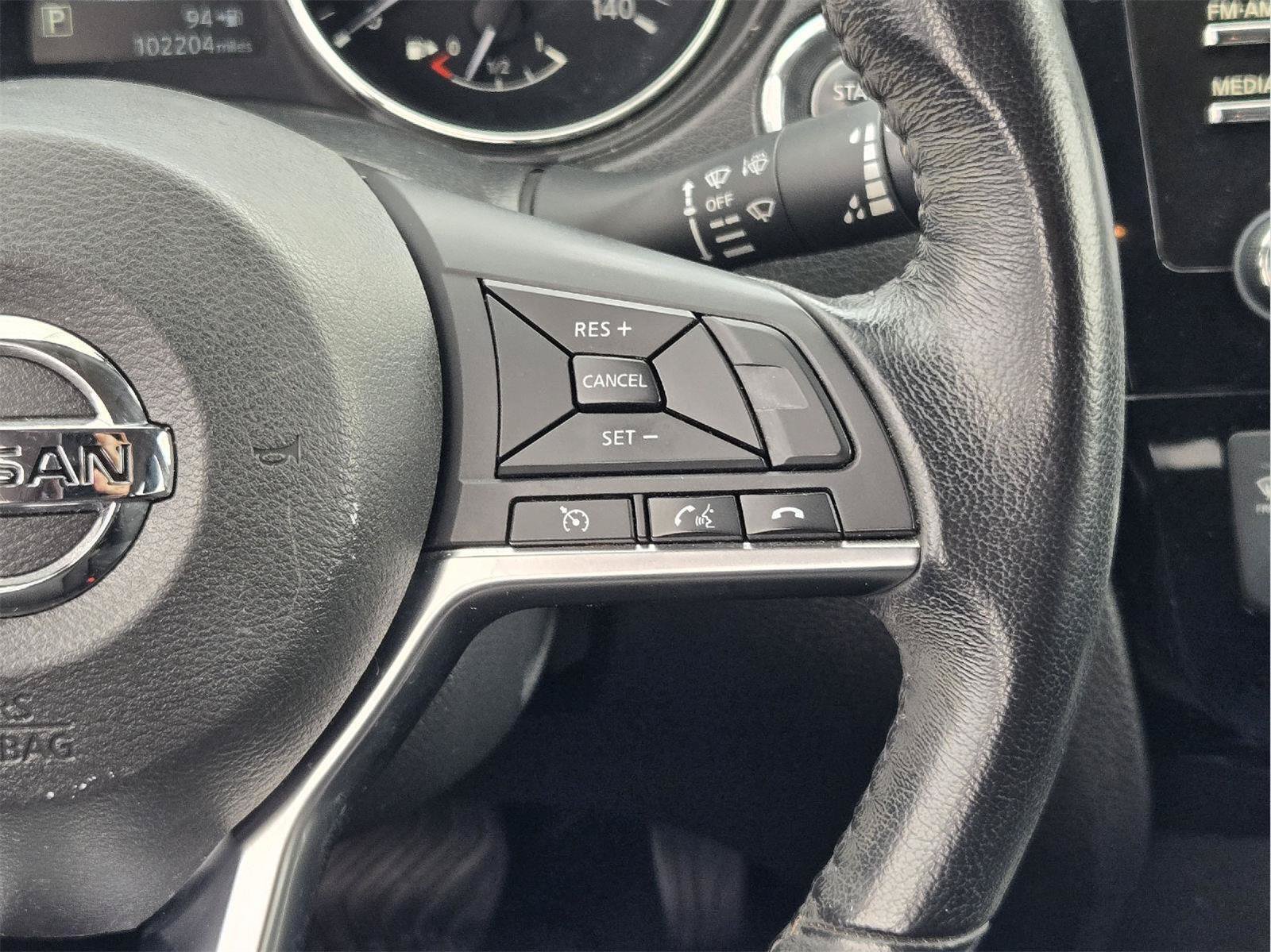 Used 2017 Nissan Rogue SV FWD image 27