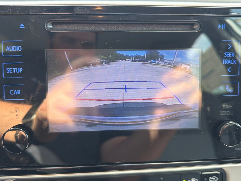 Used 2017 Toyota Corolla LE w/ Carpet Mat Package (TMS) FWD image 24