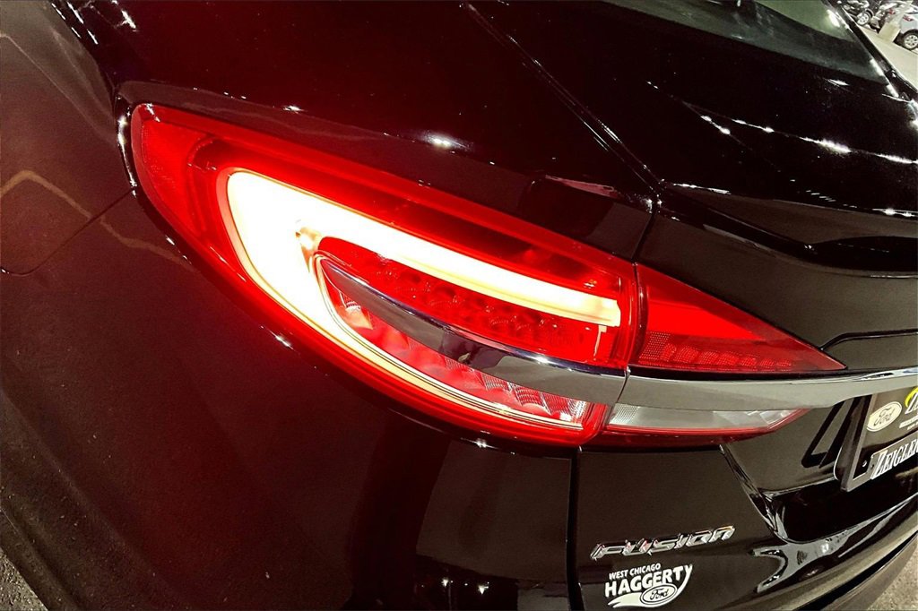 Certified 2017 Ford Fusion SE w/ Equipment Group 601A image 29