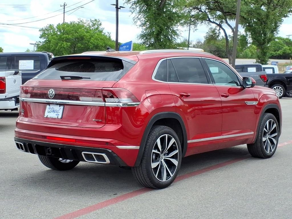Used 2025 Volkswagen Atlas Cross Sport SEL Premium R-Line AWD/4WD image 3