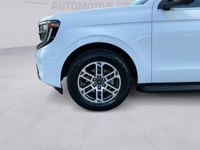 Certified 2025 Ford Expedition Active AWD/4WD image 9