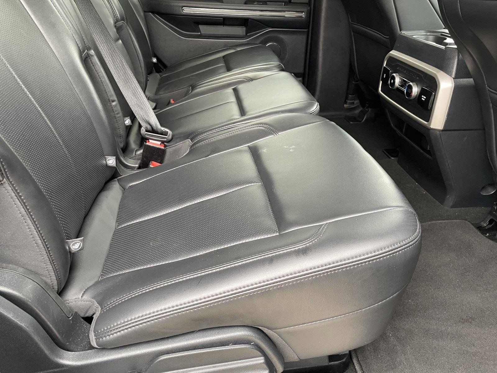 Certified 2024 Ford Expedition XLT AWD/4WD image 30