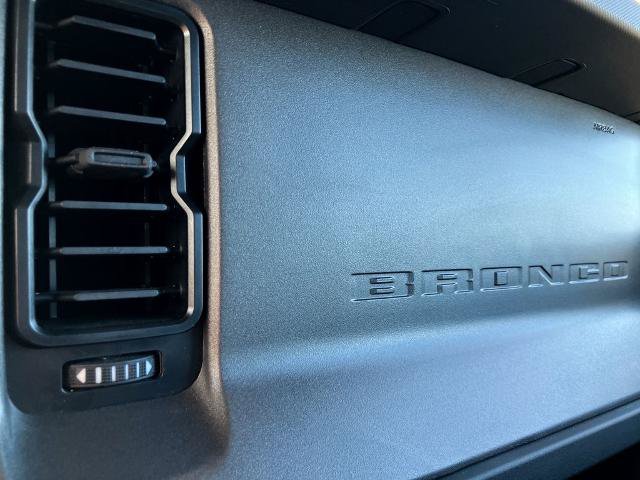 Certified 2025 Ford Bronco Badlands w/ Sasquatch Package AWD/4WD image 24