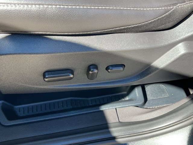 Certified 2017 Ford Escape Titanium AWD/4WD image 13