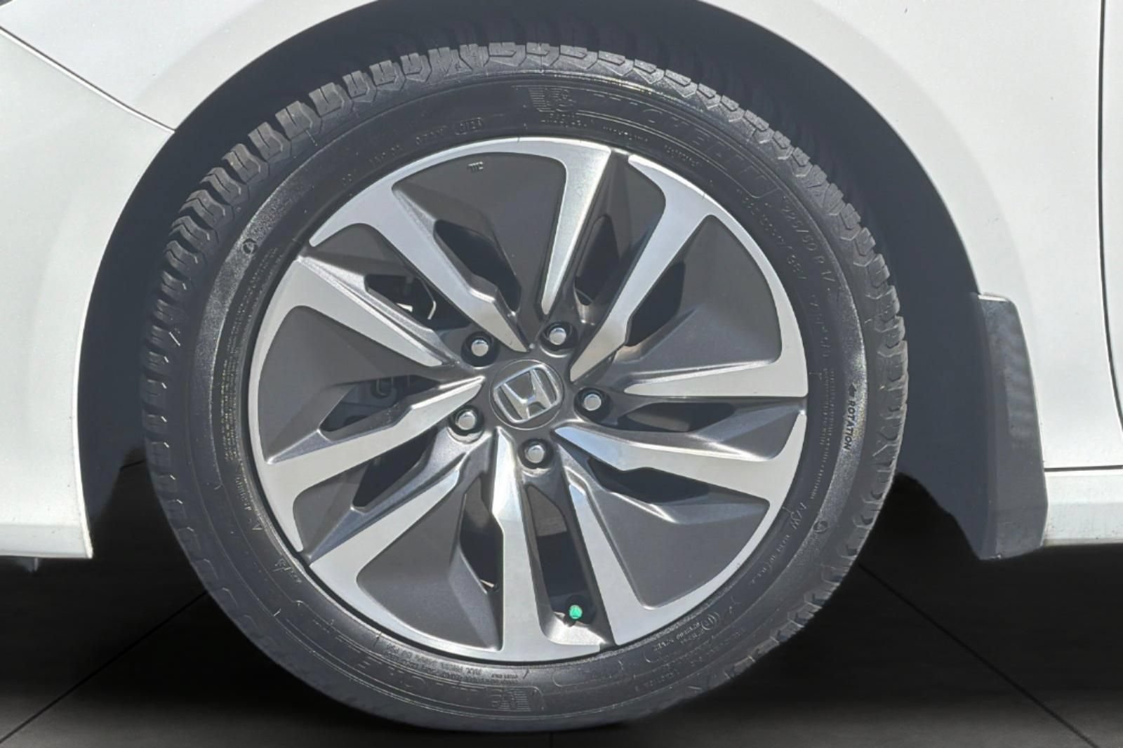 Used 2019 Honda Accord Touring image 13