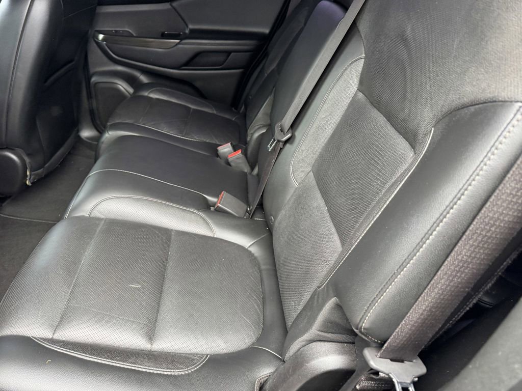 Used 2017 GMC Acadia SLT FWD image 10