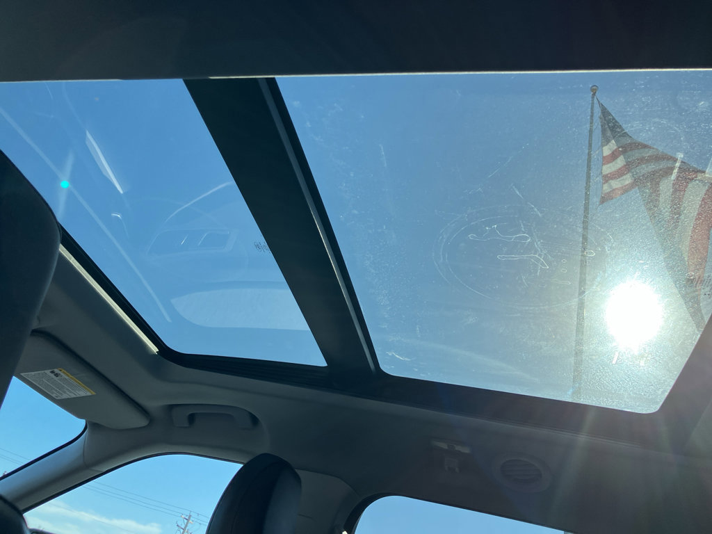 Certified 2021 Ford Explorer XLT w/ Equipment Group 202A image 25