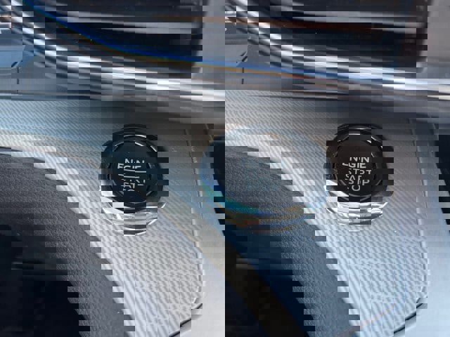 Certified 2022 Ford Explorer XLT w/ Equipment Group 202A image 17