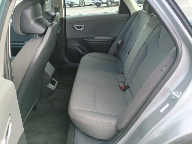 Used 2025 Kia K4 FWD image 23