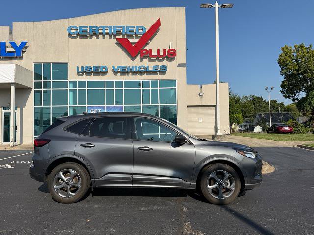 Certified 2023 Ford Escape ST-Line AWD/4WD image 8