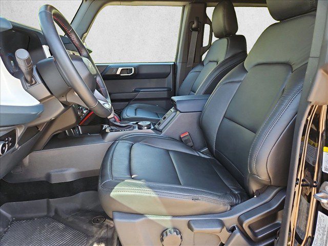 Certified 2025 Ford Bronco Heritage Edition AWD/4WD image 16
