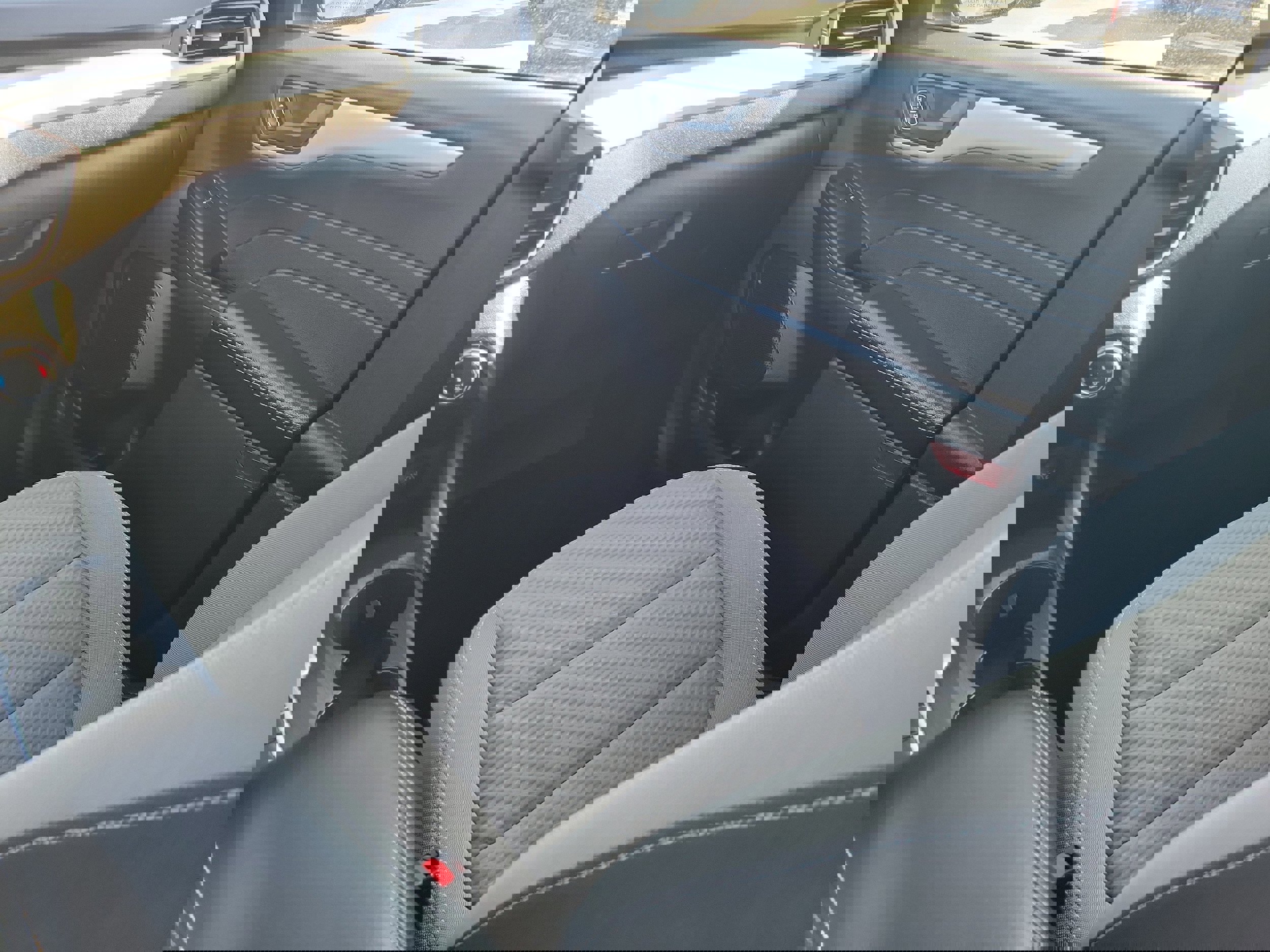 Certified 2022 Ford Escape SE w/ Convenience Package image 16