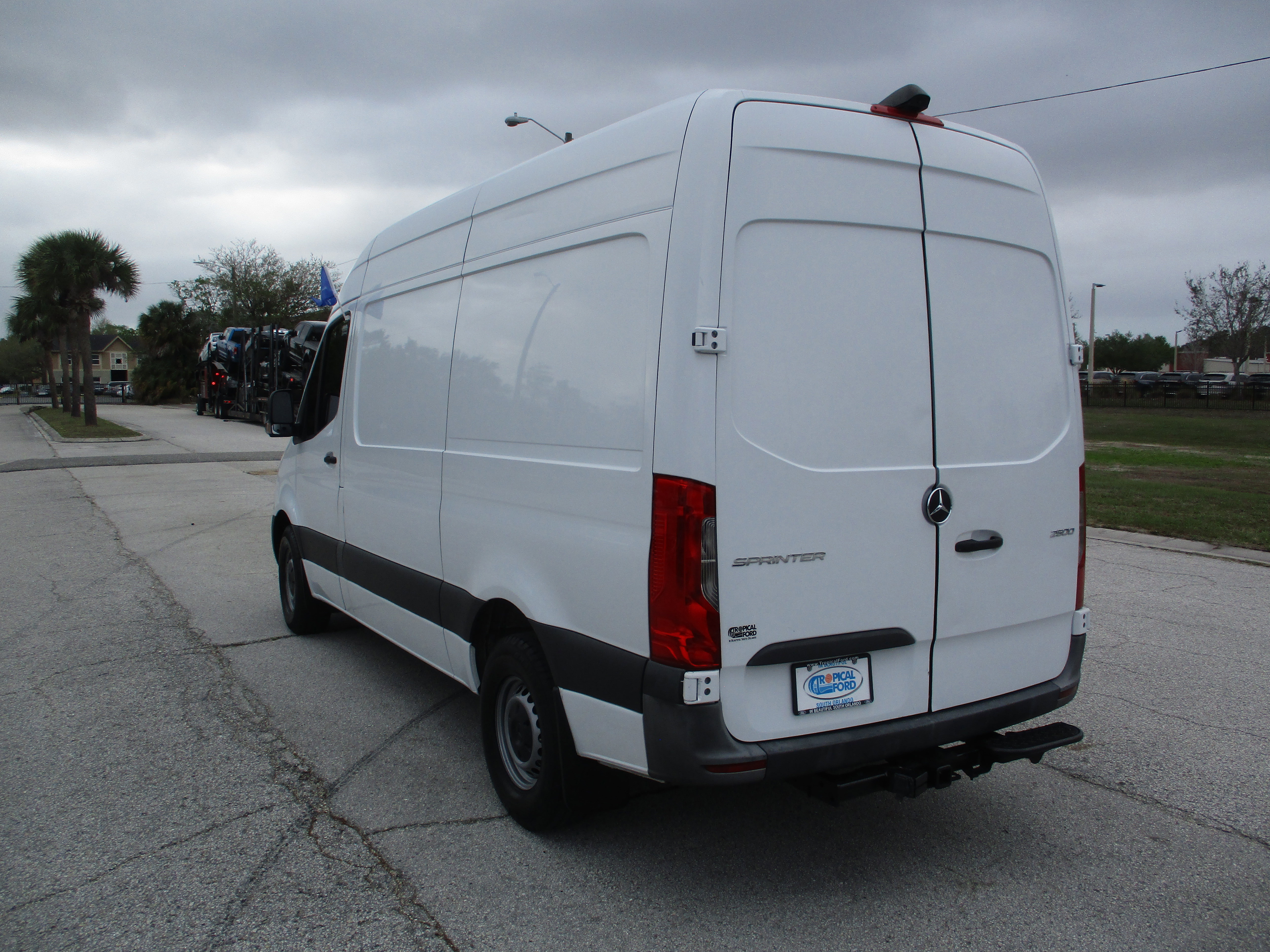 Used 2021 Mercedes-Benz Sprinter 144 Cargo w/ Driver Convenience Package image 3