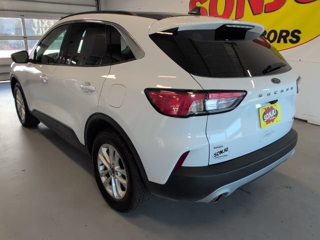 Certified 2022 Ford Escape SE w/ Convenience Package AWD/4WD image 3