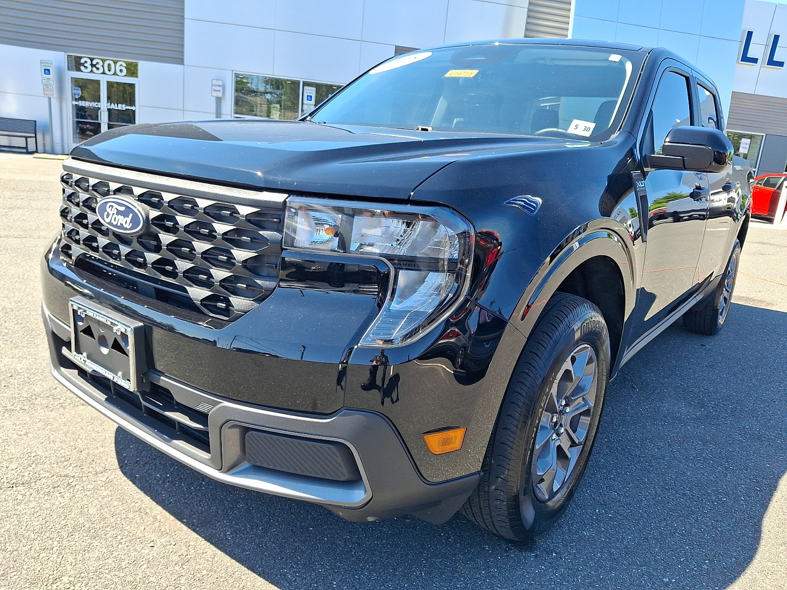 Certified 2025 Ford Maverick XLT w/ XLT Luxury Package AWD/4WD image 4
