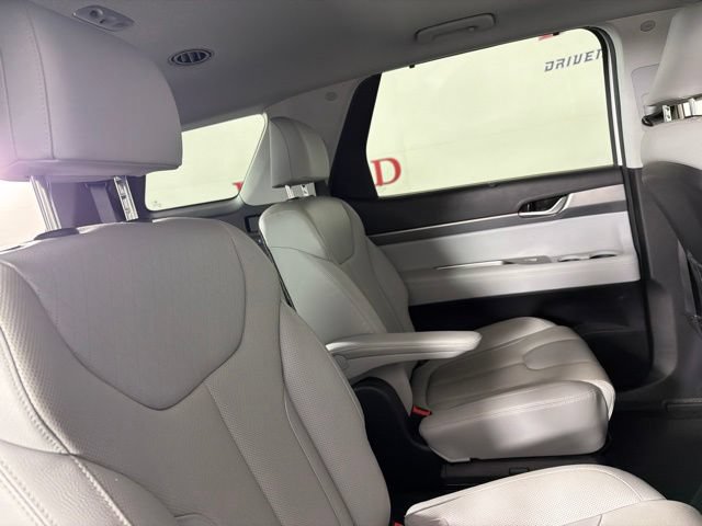 Used 2020 Hyundai Palisade SEL w/ Premium Package FWD image 18