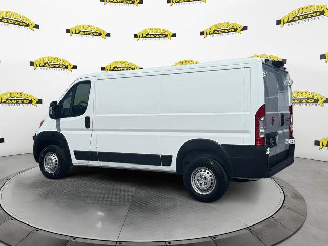 Used 2025 RAM ProMaster 2500 w/ Convenience Group FWD image 3